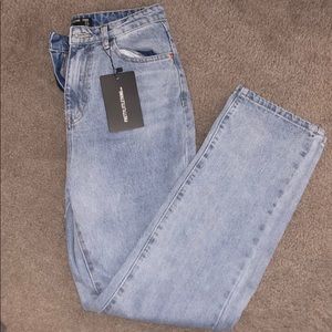 Pretty Little Thing Light Wash Straight Leg Jeans